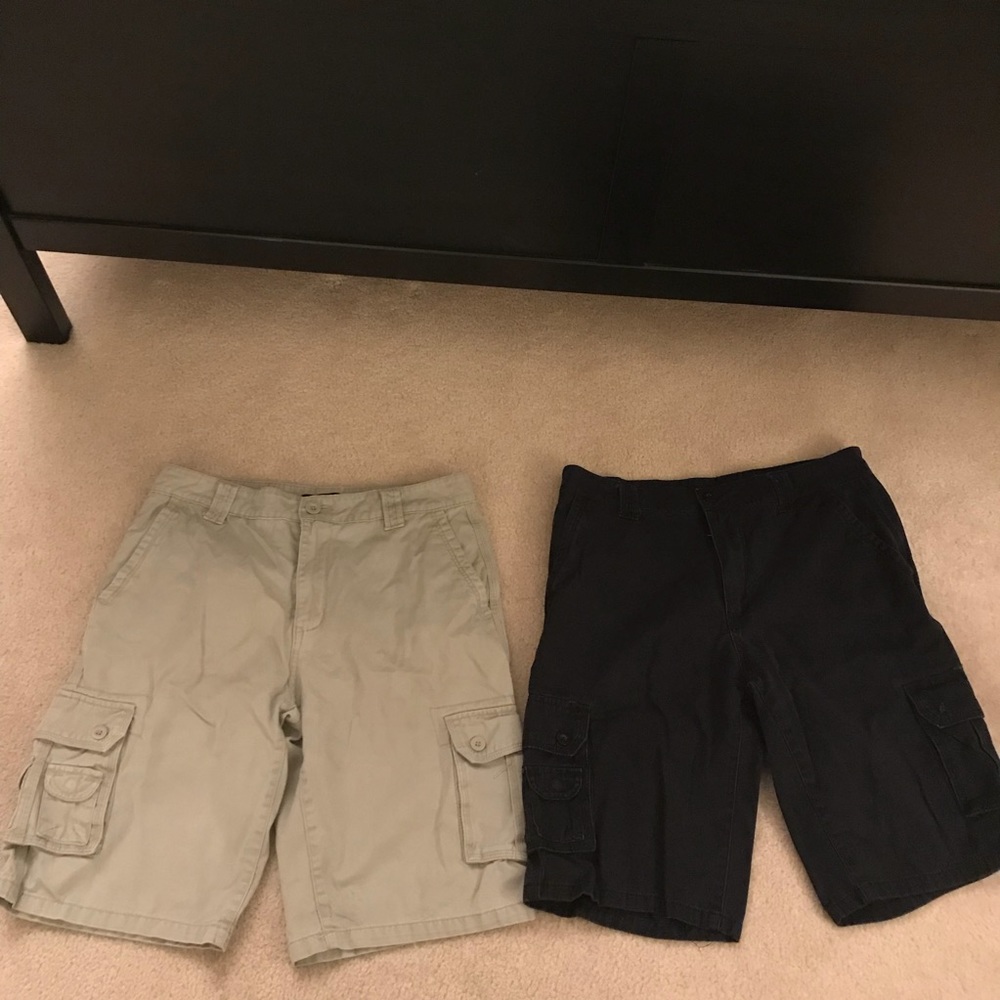 Bundle of 2 pairs of cargo shorts